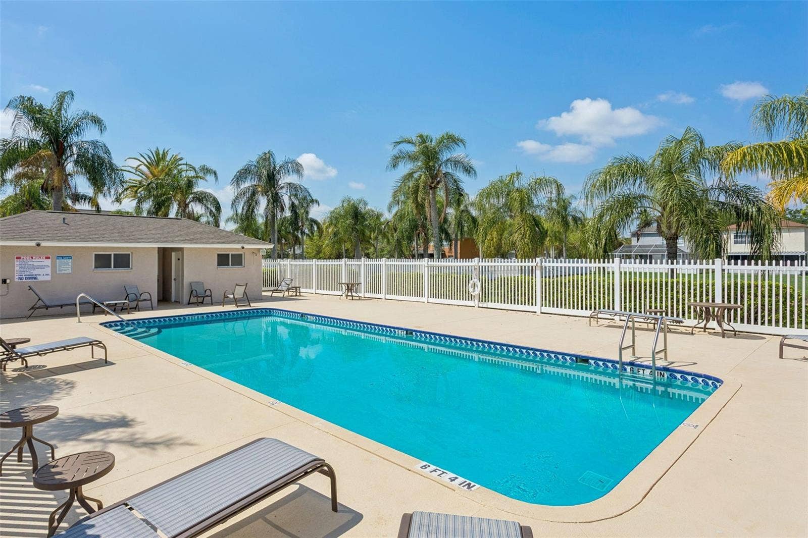 425 KENSINGTON LAKE CIRCLE, Brandon, FL 33511 425 KENSINGTON LAKE CIRCLE, Brandon, FL 33511