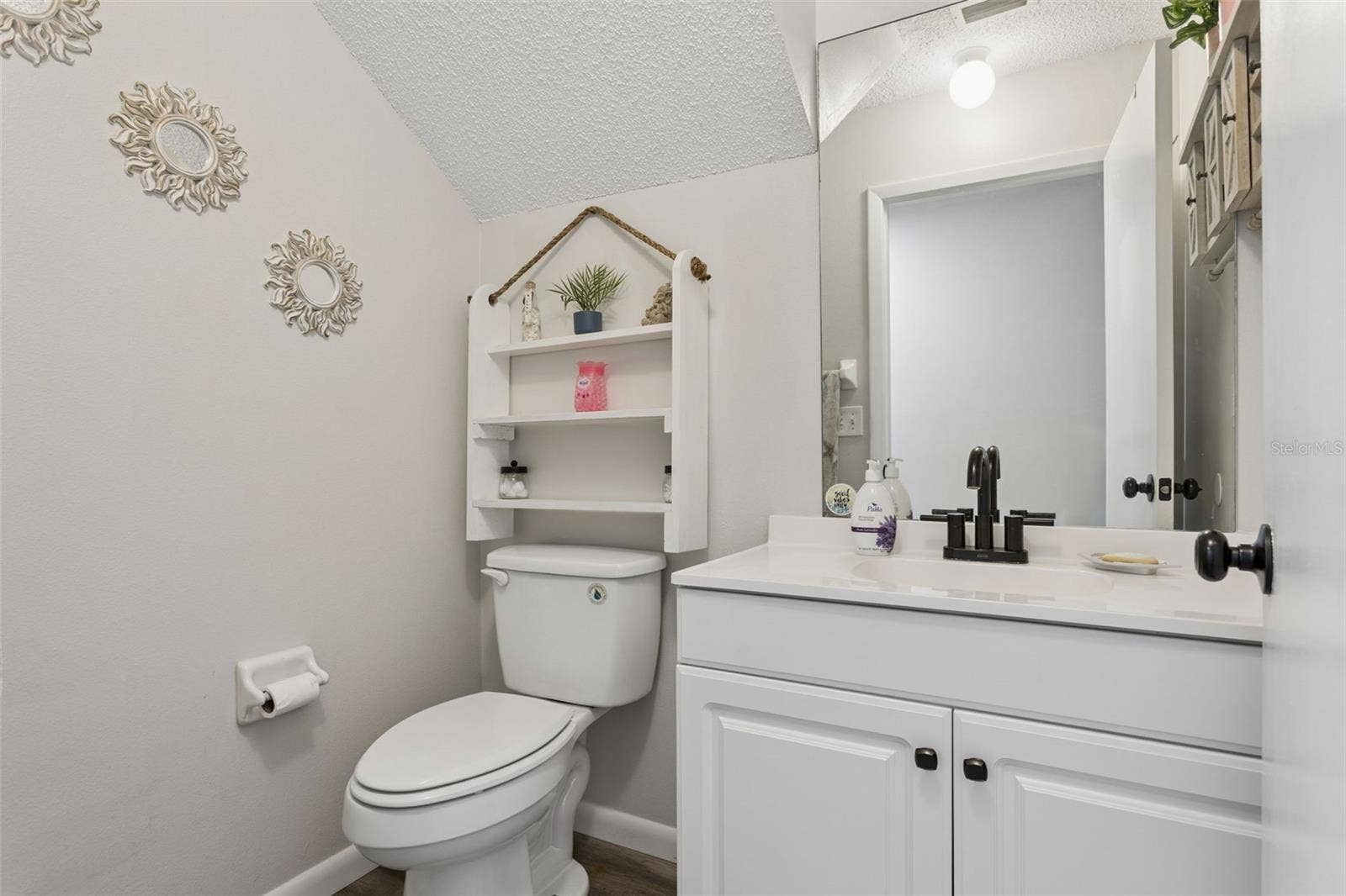 425 KENSINGTON LAKE CIRCLE, Brandon, FL 33511 425 KENSINGTON LAKE CIRCLE, Brandon, FL 33511