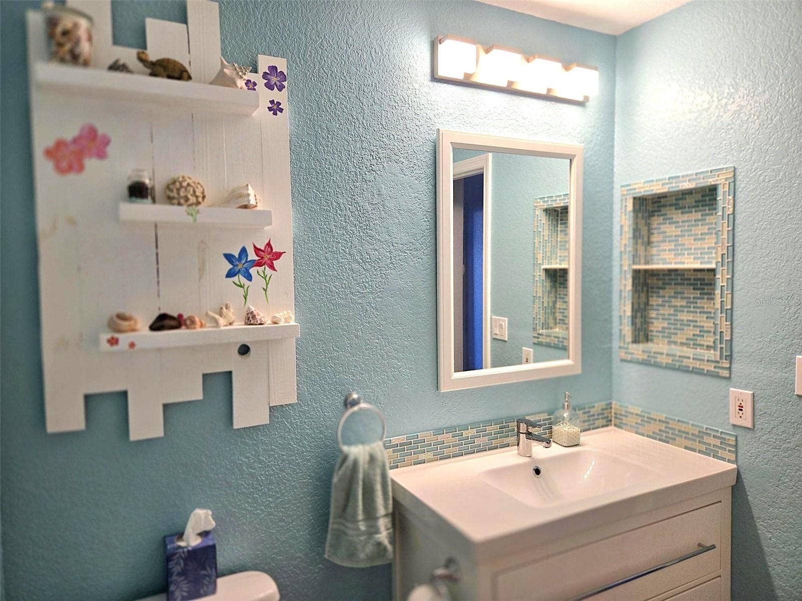 5725 GREENWOOD AVENUE, #5201, North Port, FL 34287 5725 GREENWOOD AVENUE, #5201, North Port, FL 34287