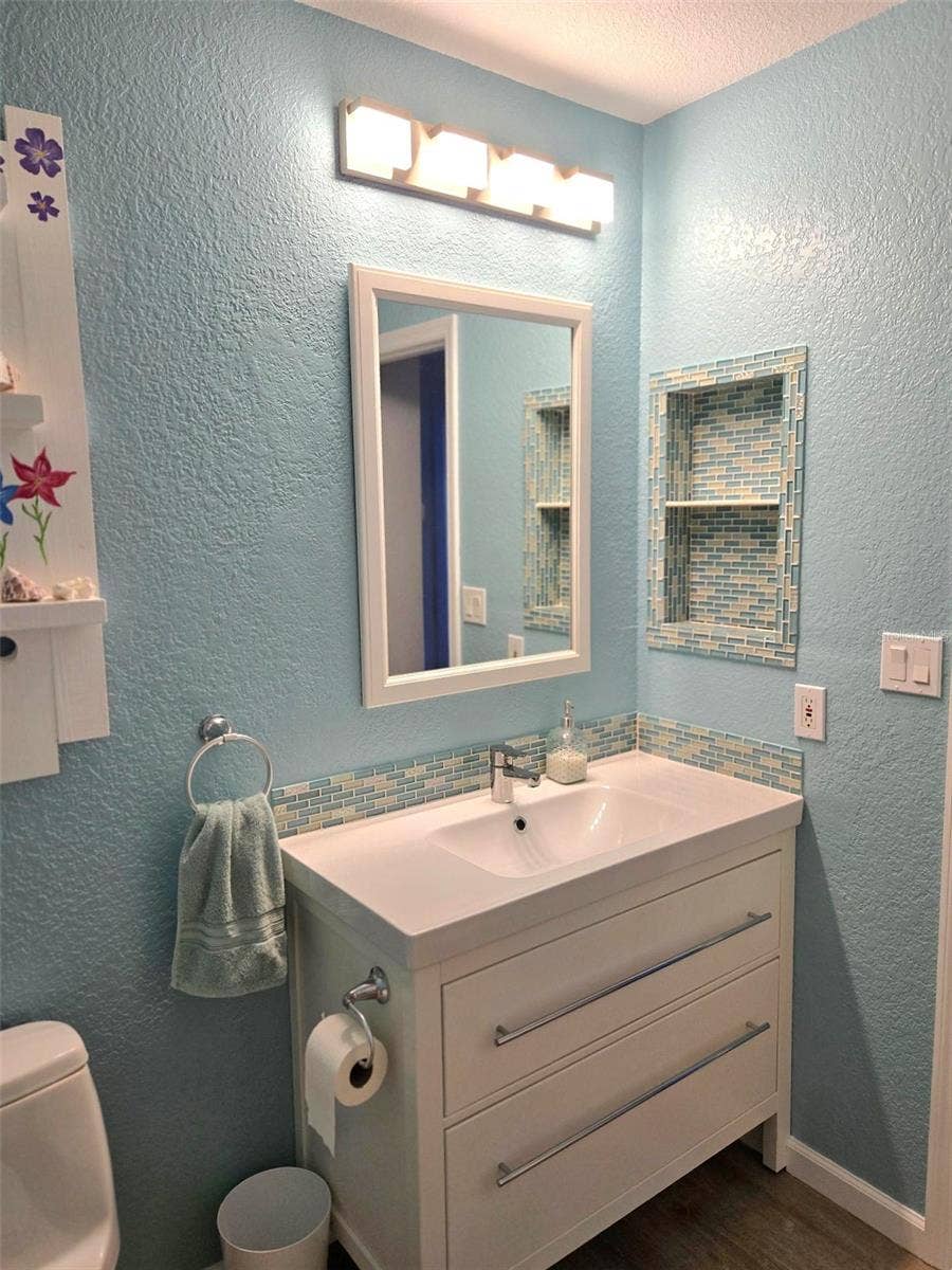 5725 GREENWOOD AVENUE, #5201, North Port, FL 34287 5725 GREENWOOD AVENUE, #5201, North Port, FL 34287