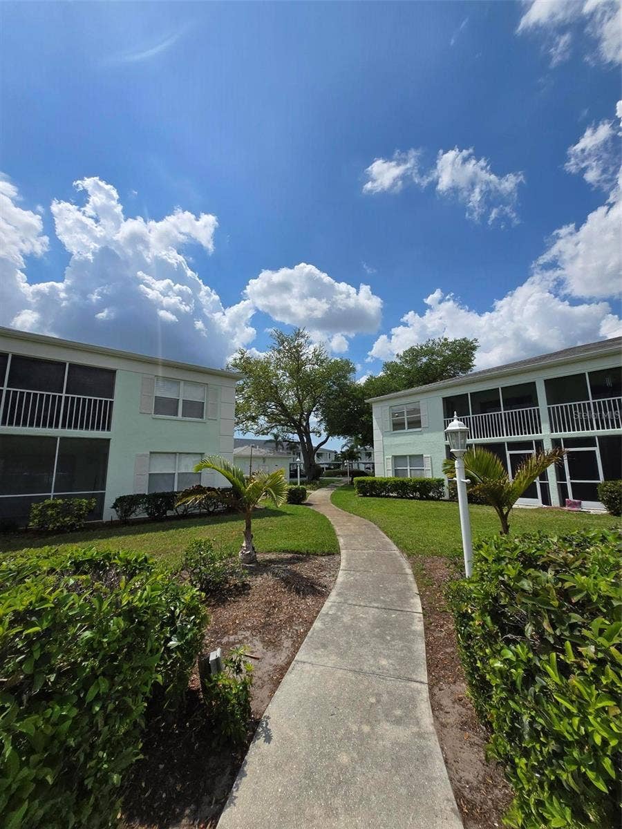 5725 GREENWOOD AVENUE, #5201, North Port, FL 34287 5725 GREENWOOD AVENUE, #5201, North Port, FL 34287