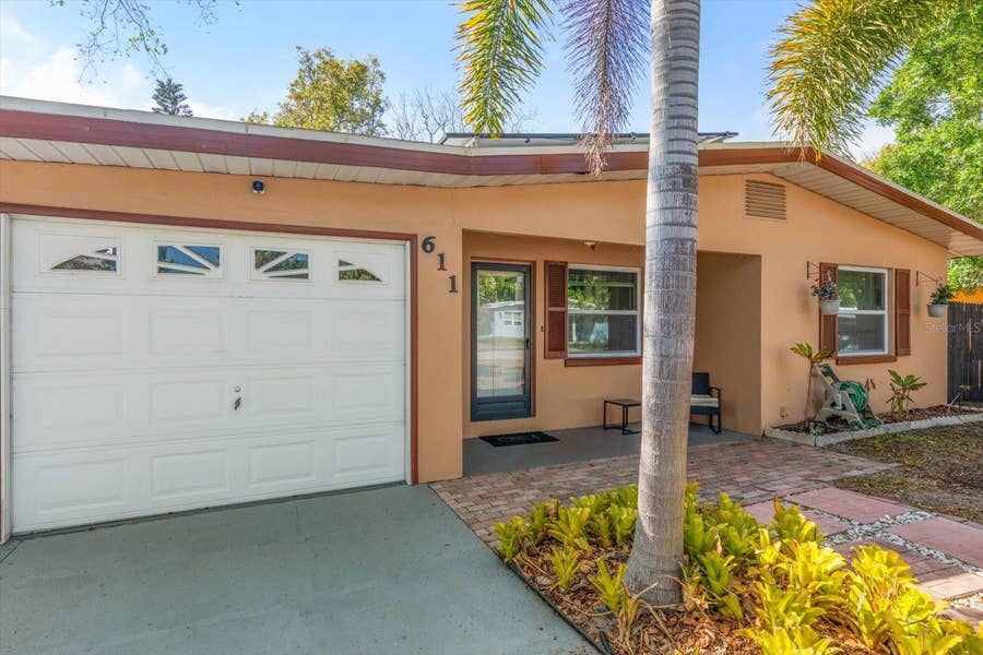 Property photo for 611 11TH STREET NW, Largo, FL