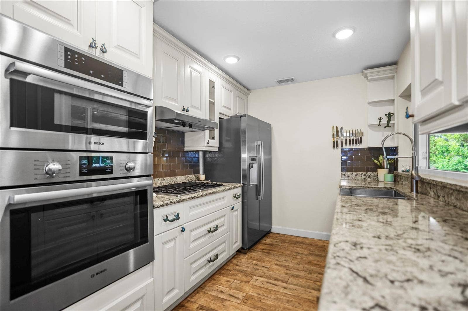 1600 PARK STREET N, St Petersburg, FL 33710 1600 PARK STREET N, St Petersburg, FL 33710