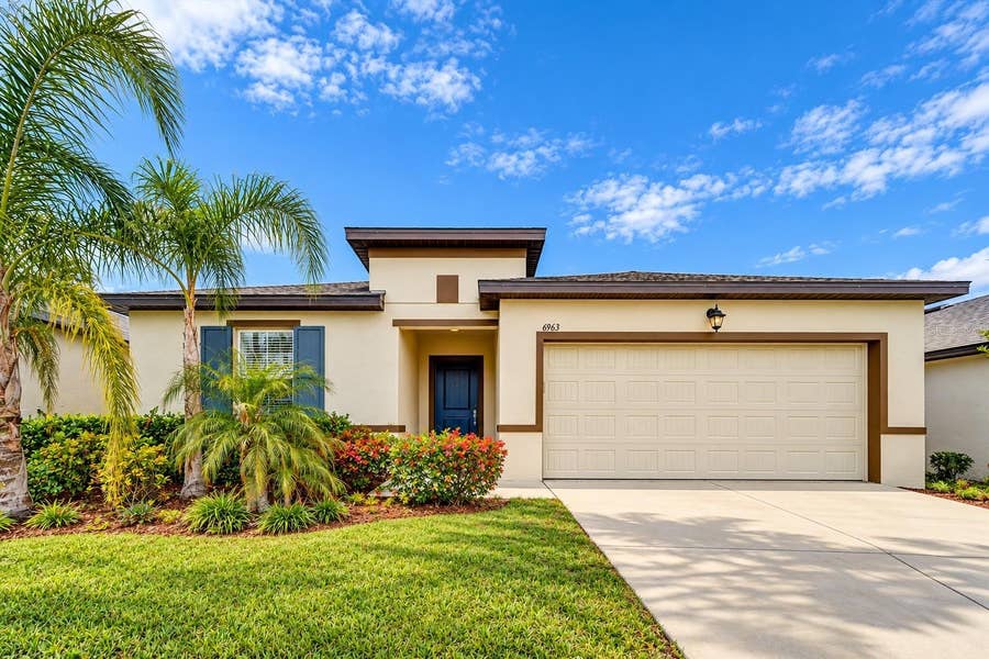 Property photo for 6963 SHELBY LYNN WAY, Zephyrhills, FL