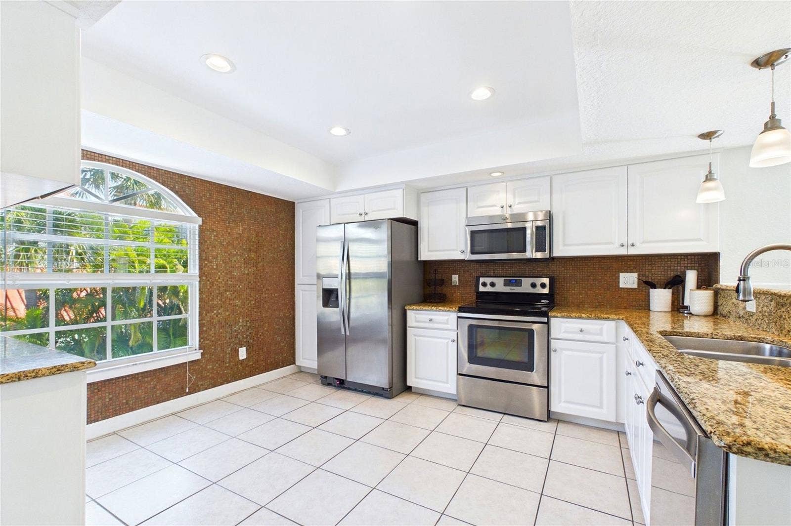 637 PINELLAS BAYWAY S, #301, Tierra Verde, FL 33715