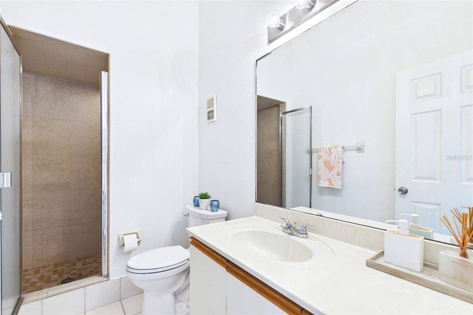 637 PINELLAS BAYWAY S, #301, Tierra Verde, FL 33715