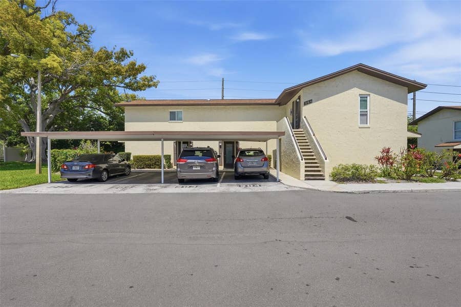 Property photo for 501 E BAY DRIVE, #202, Largo, FL