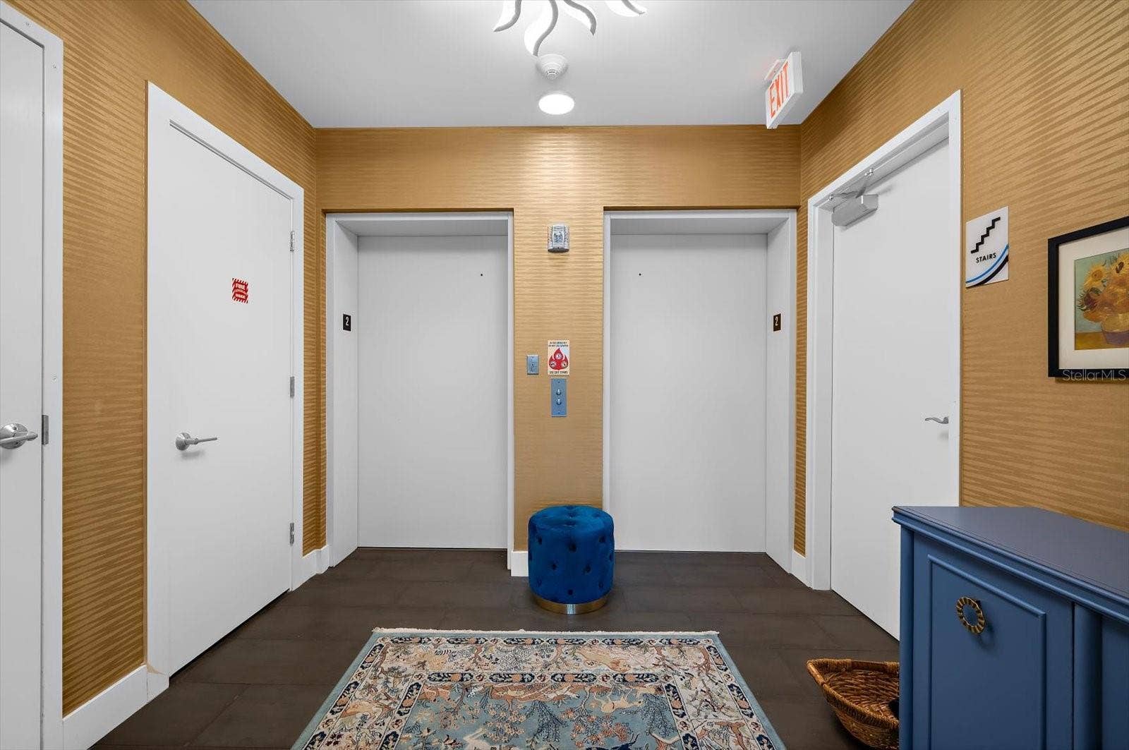 176 4TH AVENUE NE, #201, St Petersburg, FL 33701 Elevators on Unit Floor