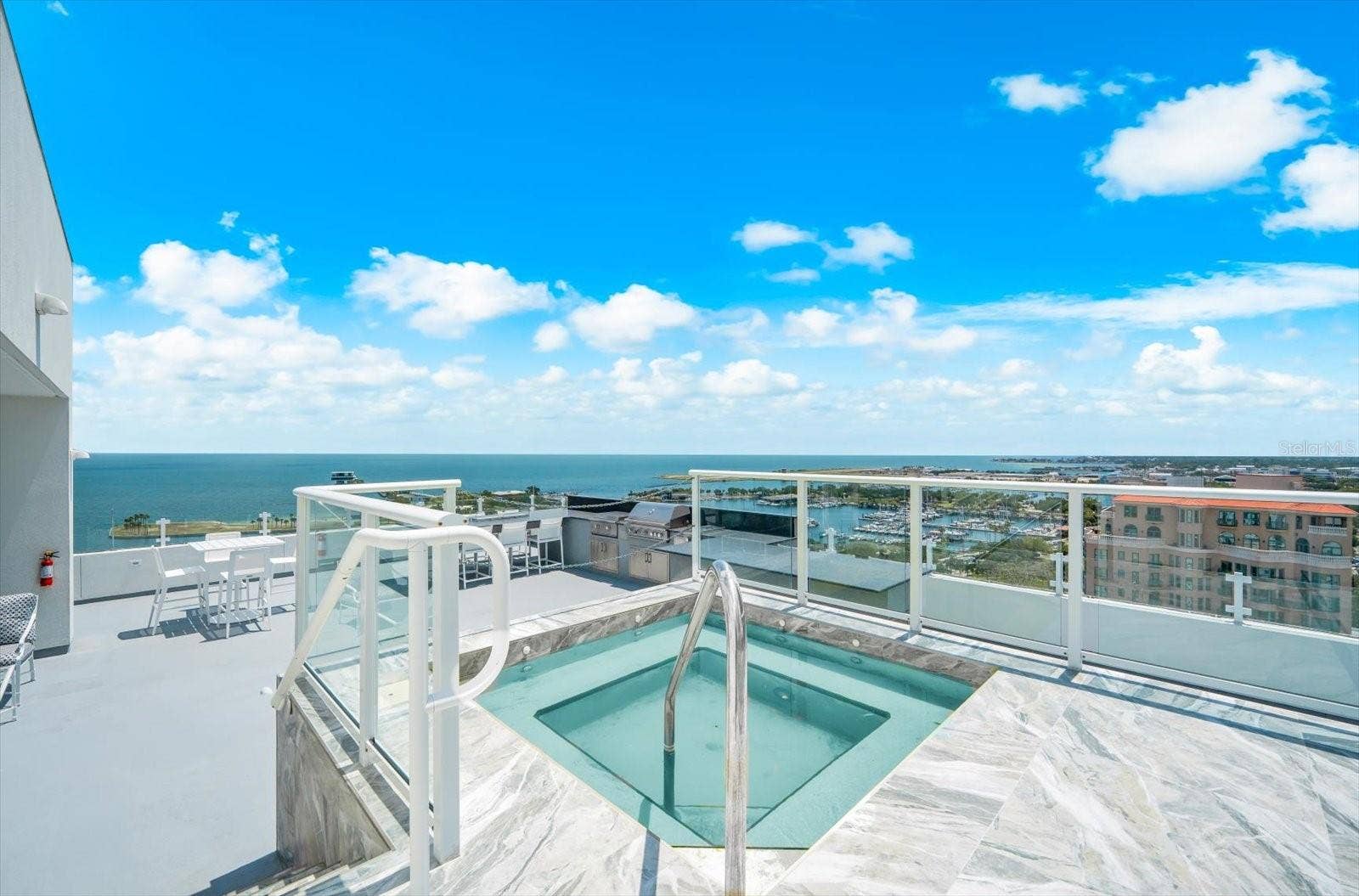 176 4TH AVENUE NE, #201, St Petersburg, FL 33701 176 4TH AVENUE NE, #201, St Petersburg, FL 33701
