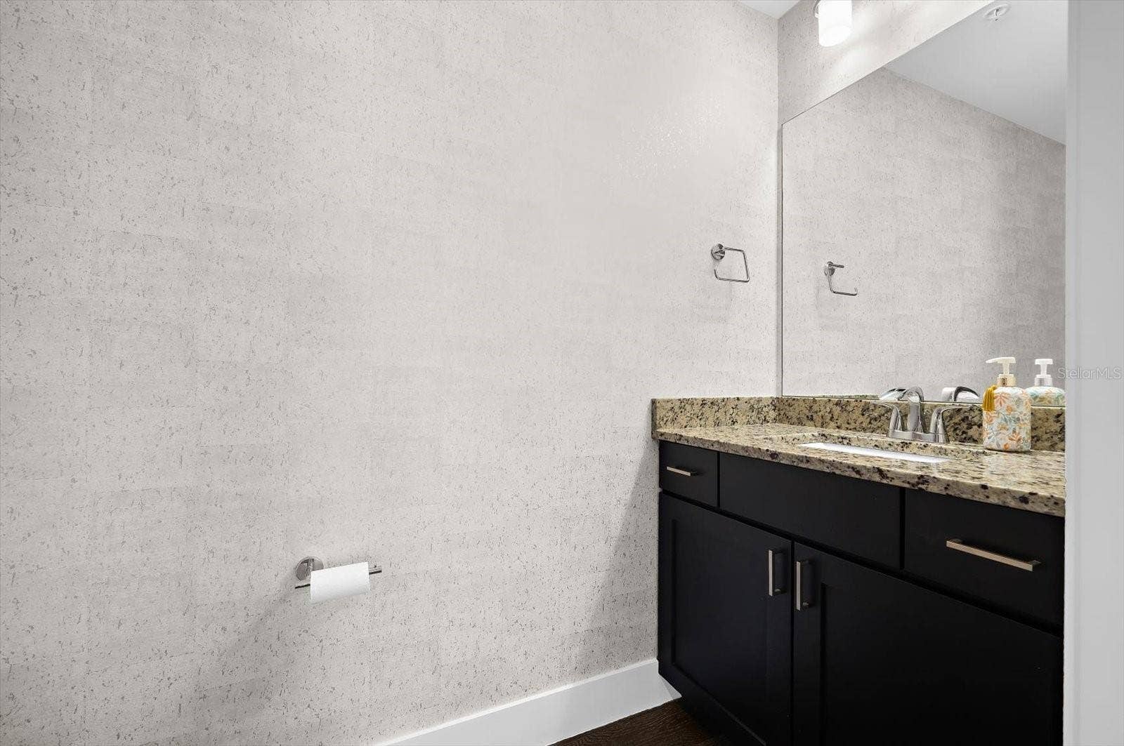176 4TH AVENUE NE, #201, St Petersburg, FL 33701 Half Bathroom