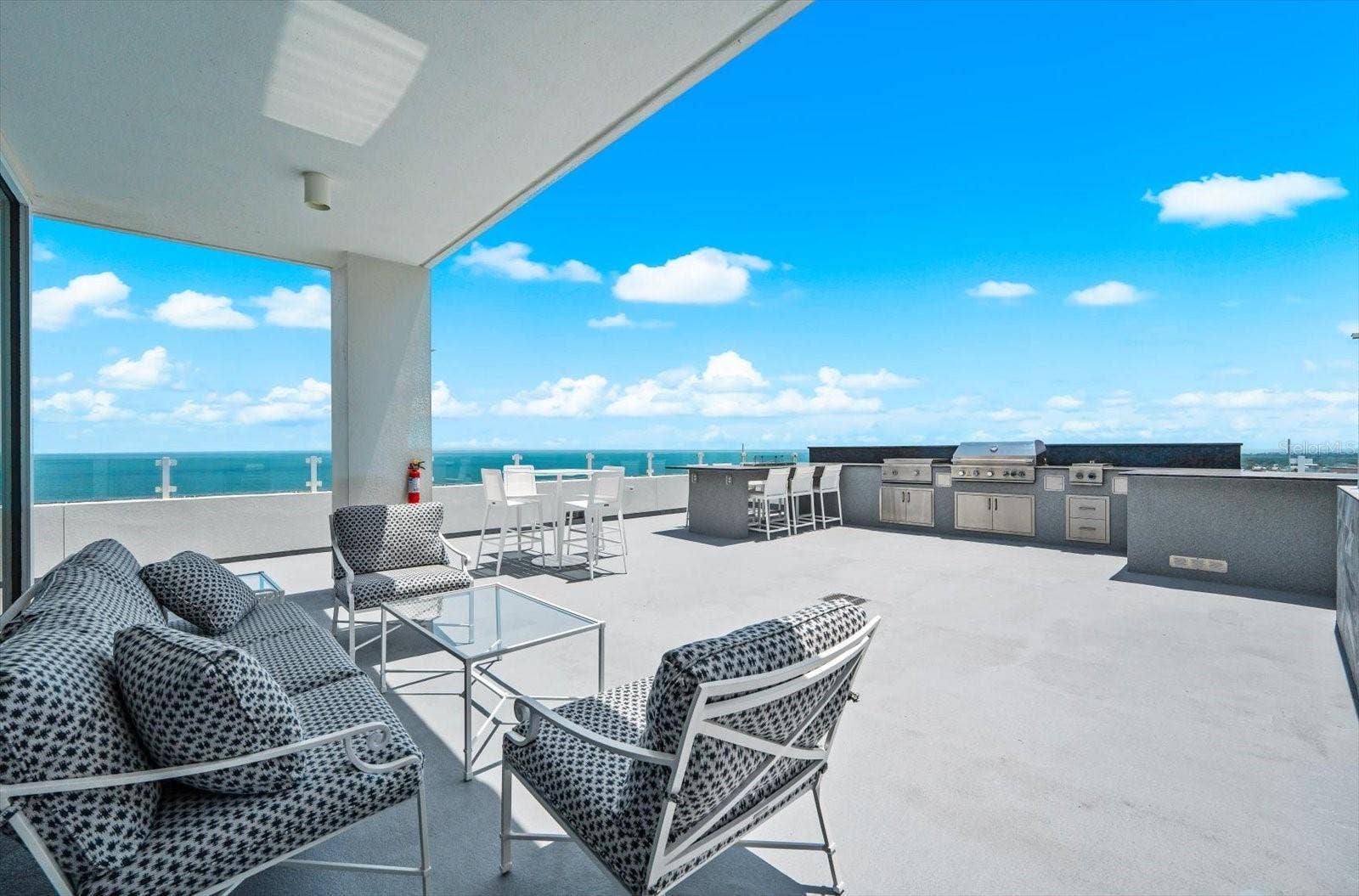176 4TH AVENUE NE, #201, St Petersburg, FL 33701 176 4TH AVENUE NE, #201, St Petersburg, FL 33701