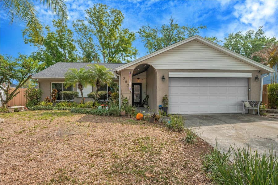 Property photo for 13921 CHERRY DALE LANE, Tampa, FL