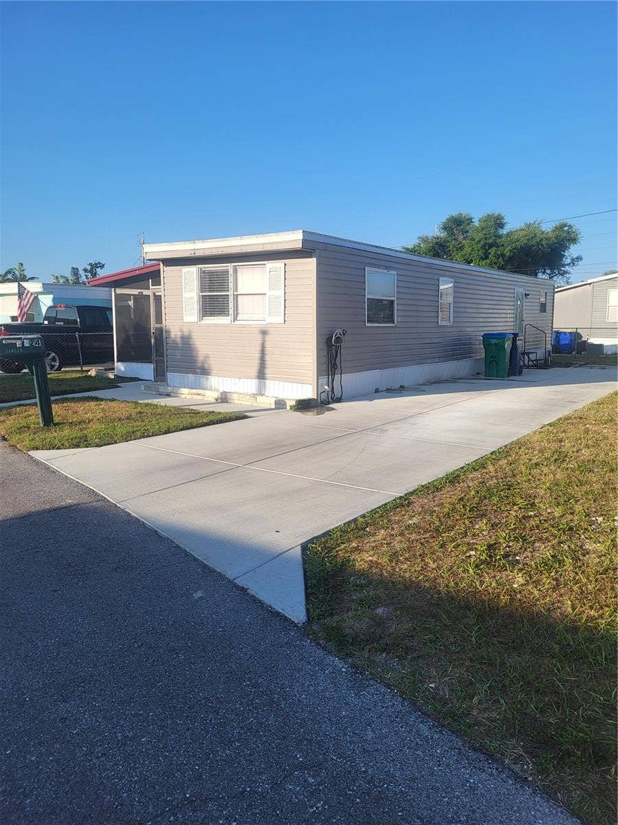 Property photo for 6580 SEMINOLE BOULEVARD, #424, Seminole, FL