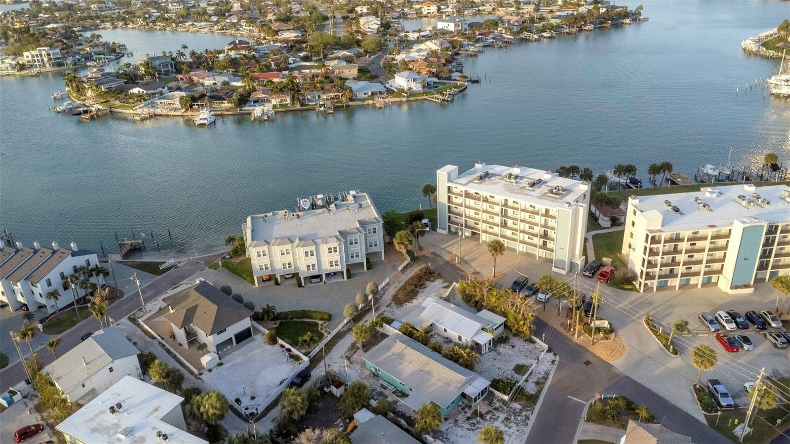 148 98TH AVENUE, Treasure Island, FL 33706 148 98TH AVENUE, Treasure Island, FL 33706