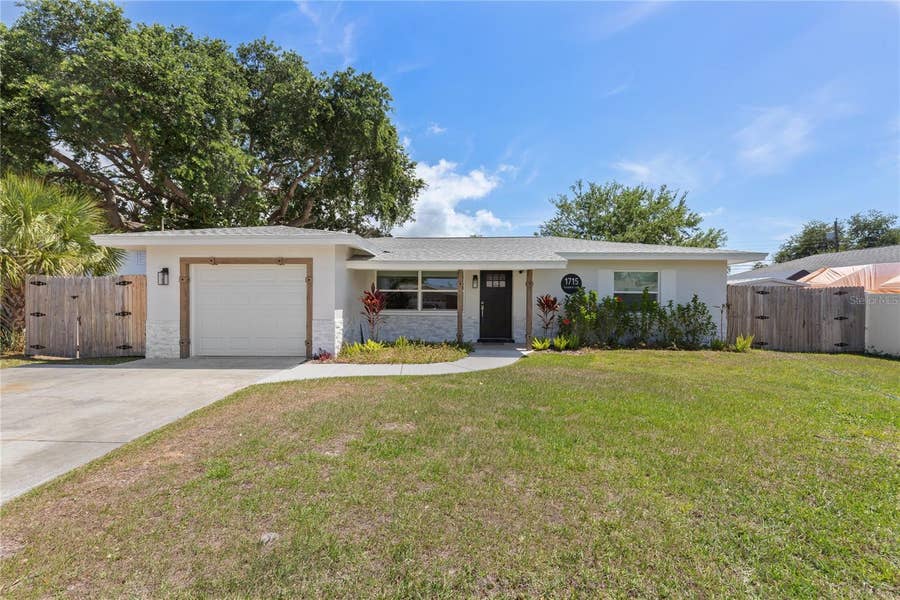 Property photo for 1715 THOMAS DRIVE, Clearwater, FL
