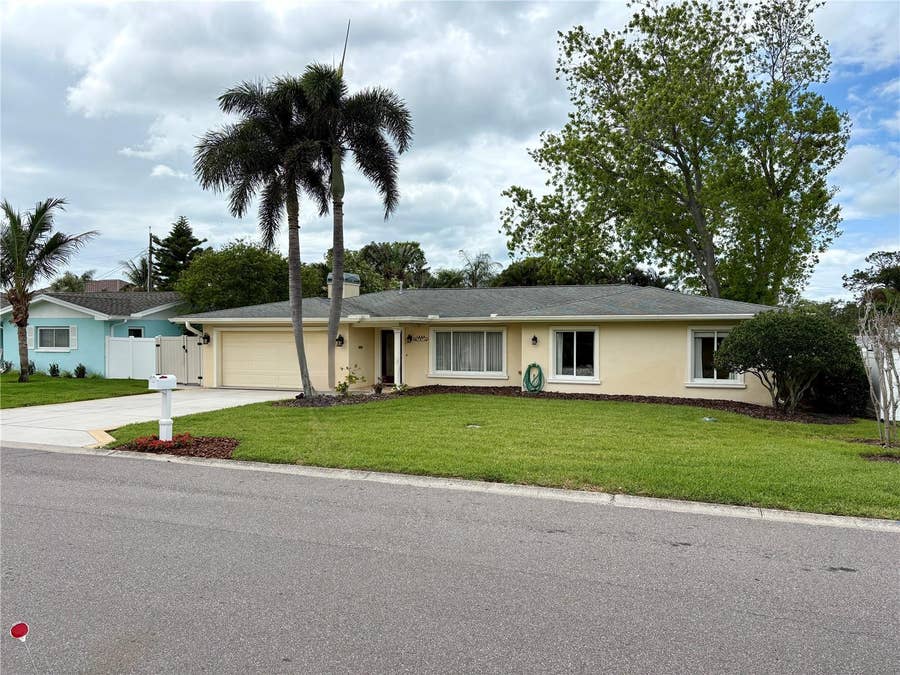 Property photo for 1348 HIGH BLUFF DRIVE, Largo, FL