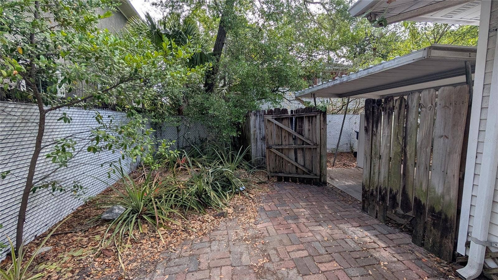 114 S BUNGALOW PARK AVENUE, Tampa, FL 33609 114 S BUNGALOW PARK AVENUE, Tampa, FL 33609