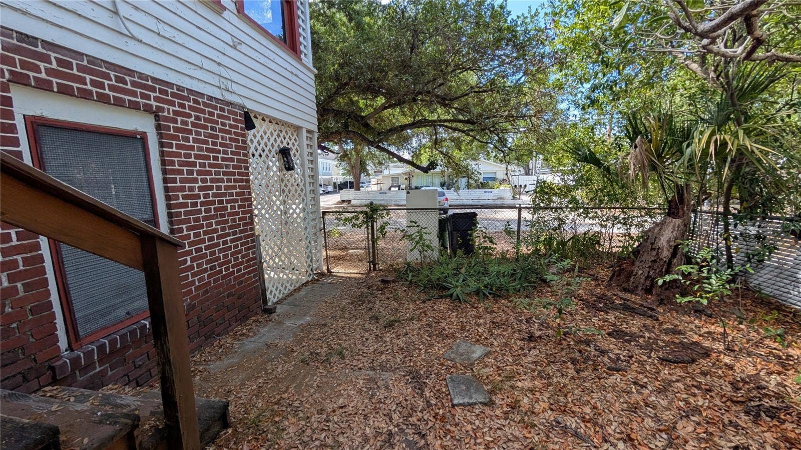 114 S BUNGALOW PARK AVENUE, Tampa, FL 33609 114 S BUNGALOW PARK AVENUE, Tampa, FL 33609
