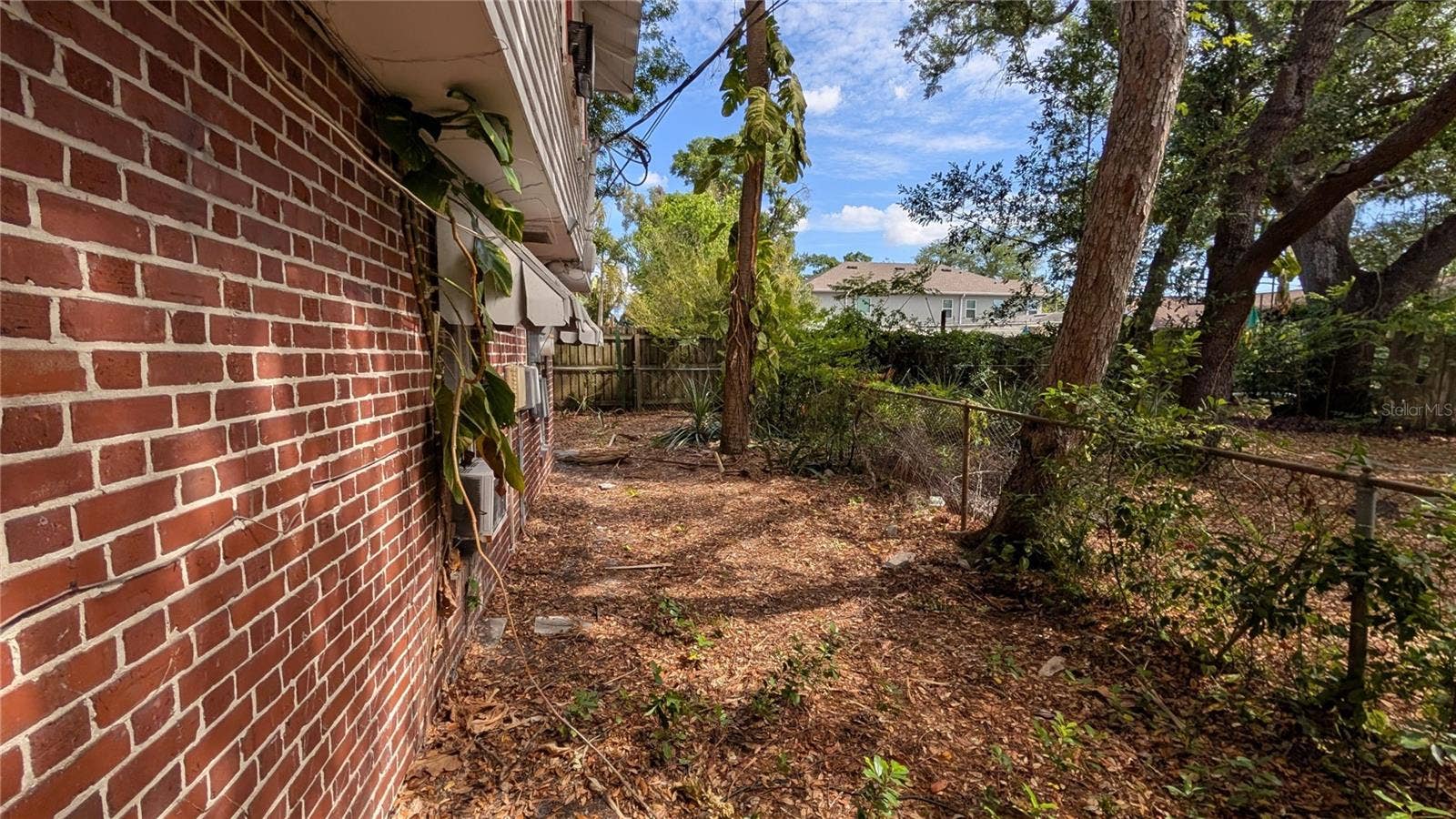114 S BUNGALOW PARK AVENUE, Tampa, FL 33609 114 S BUNGALOW PARK AVENUE, Tampa, FL 33609