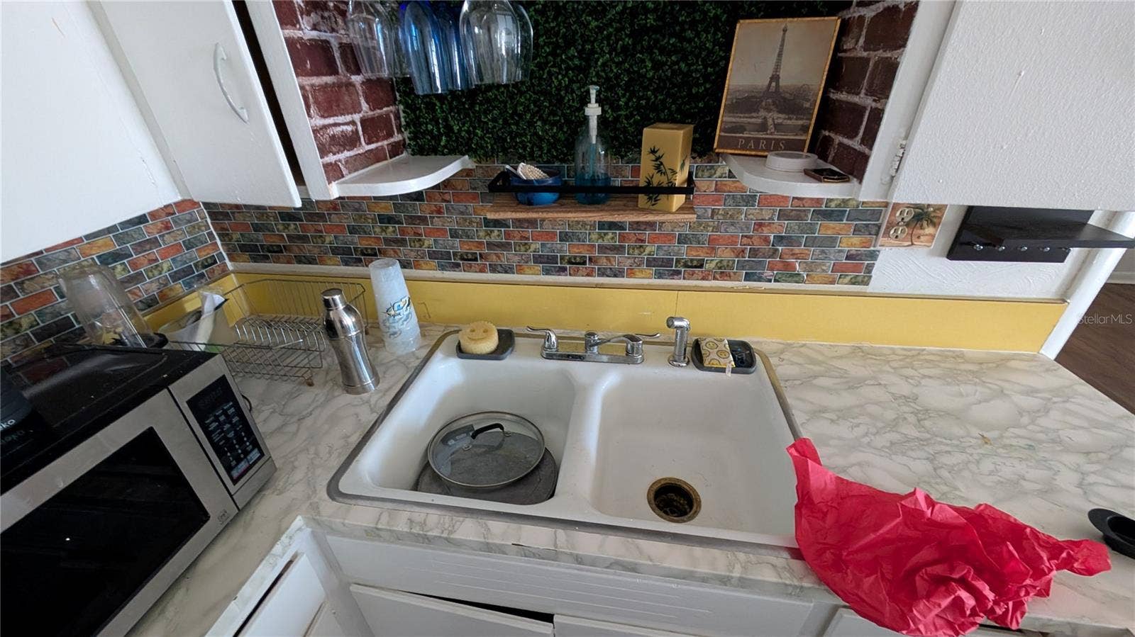 114 S BUNGALOW PARK AVENUE, Tampa, FL 33609 114 S BUNGALOW PARK AVENUE, Tampa, FL 33609