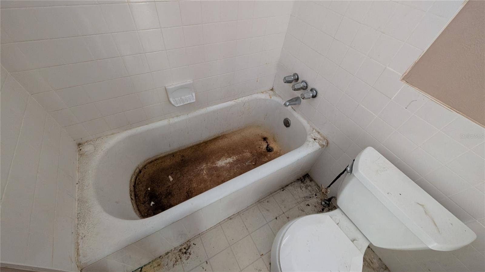 114 S BUNGALOW PARK AVENUE, Tampa, FL 33609 114 S BUNGALOW PARK AVENUE, Tampa, FL 33609
