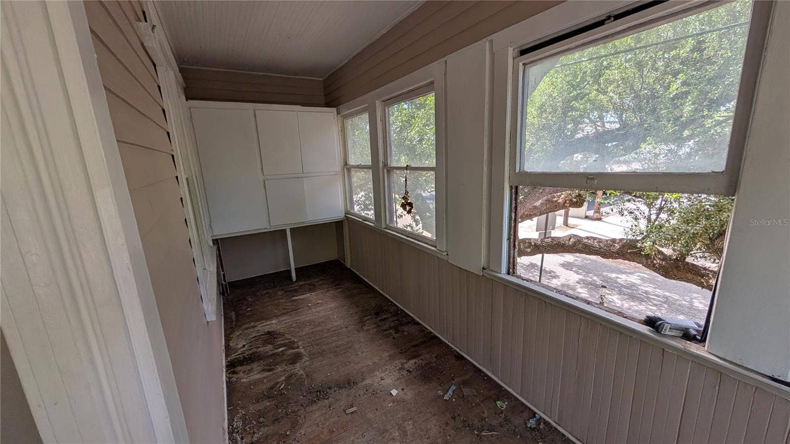 114 S BUNGALOW PARK AVENUE, Tampa, FL 33609 114 S BUNGALOW PARK AVENUE, Tampa, FL 33609