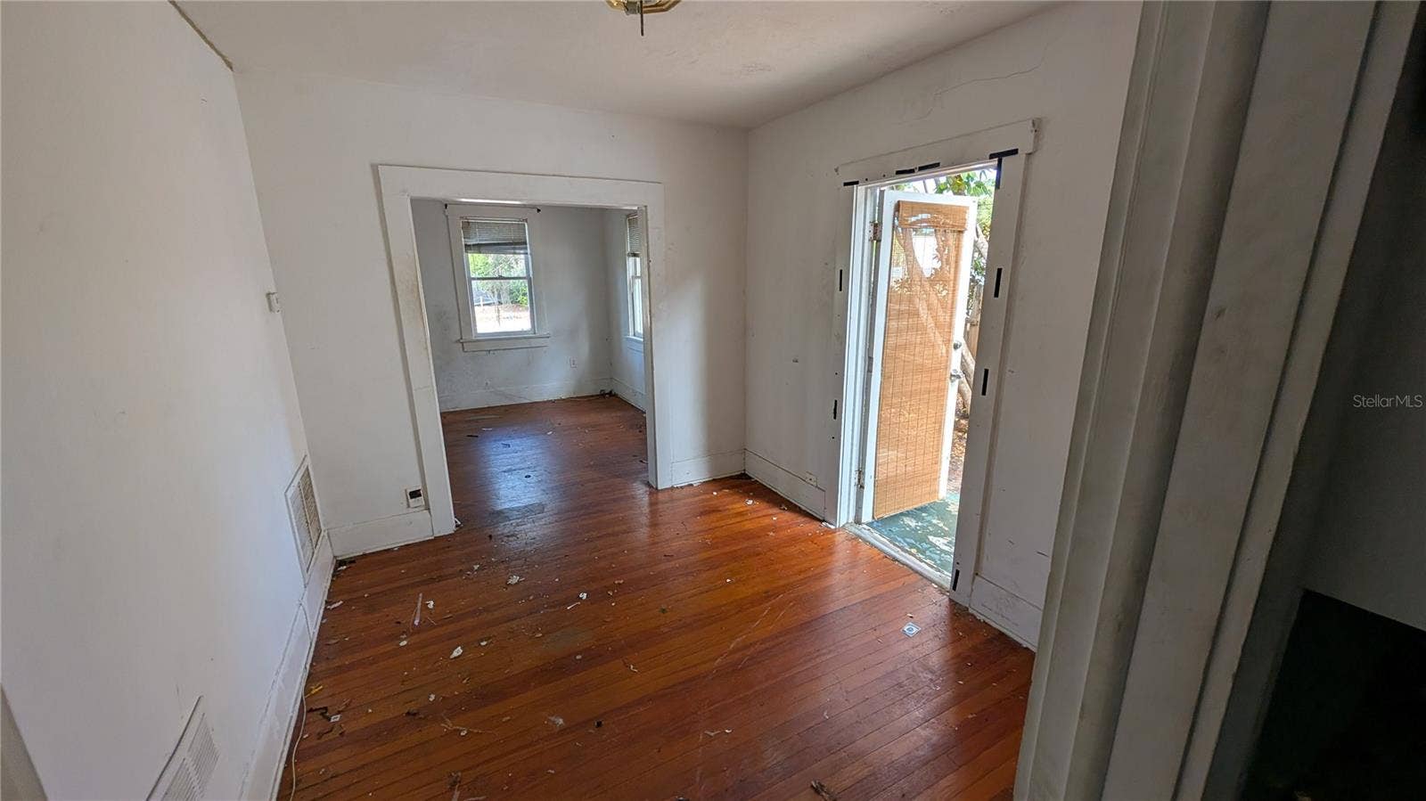 114 S BUNGALOW PARK AVENUE, Tampa, FL 33609 114 S BUNGALOW PARK AVENUE, Tampa, FL 33609