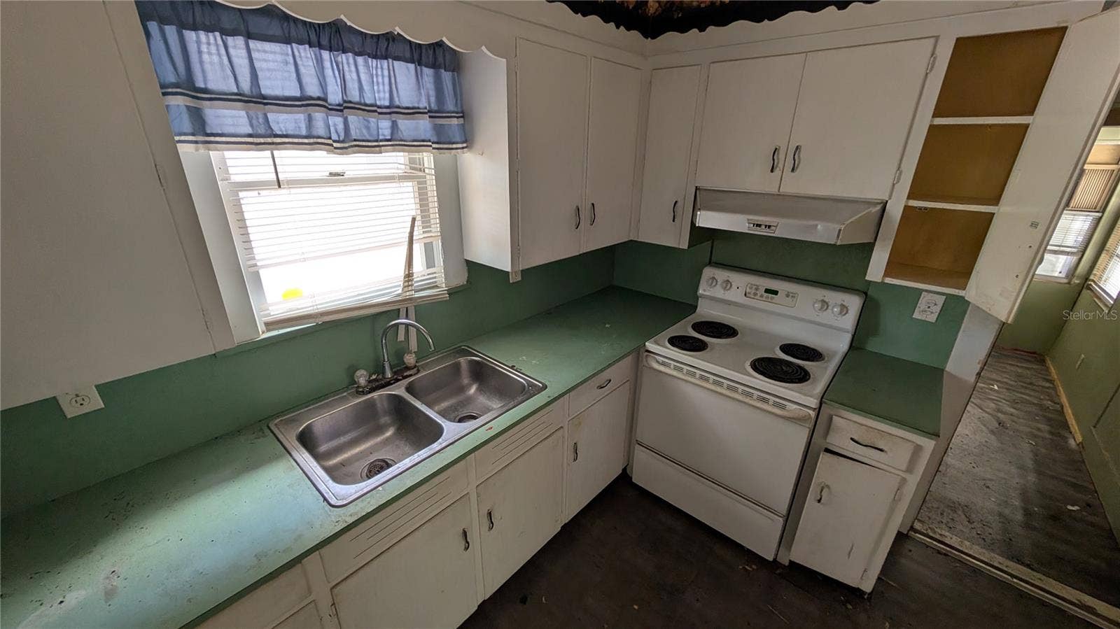 114 S BUNGALOW PARK AVENUE, Tampa, FL 33609 114 S BUNGALOW PARK AVENUE, Tampa, FL 33609