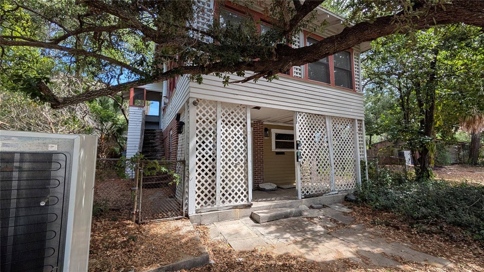 114 S BUNGALOW PARK AVENUE, Tampa, FL 33609 114 S BUNGALOW PARK AVENUE, Tampa, FL 33609