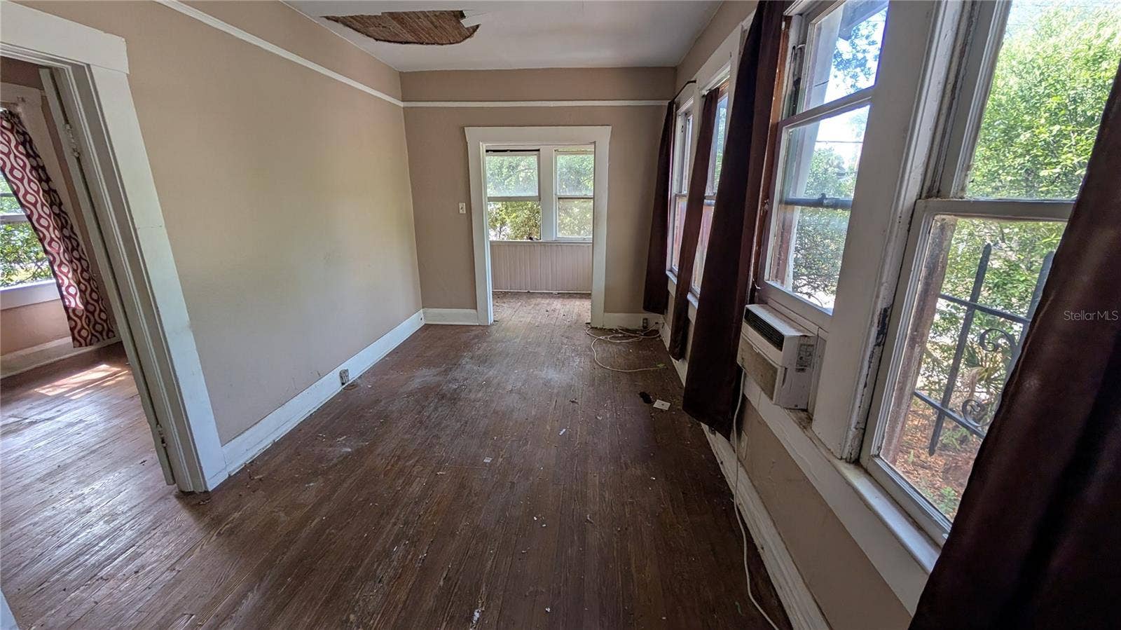 114 S BUNGALOW PARK AVENUE, Tampa, FL 33609 114 S BUNGALOW PARK AVENUE, Tampa, FL 33609
