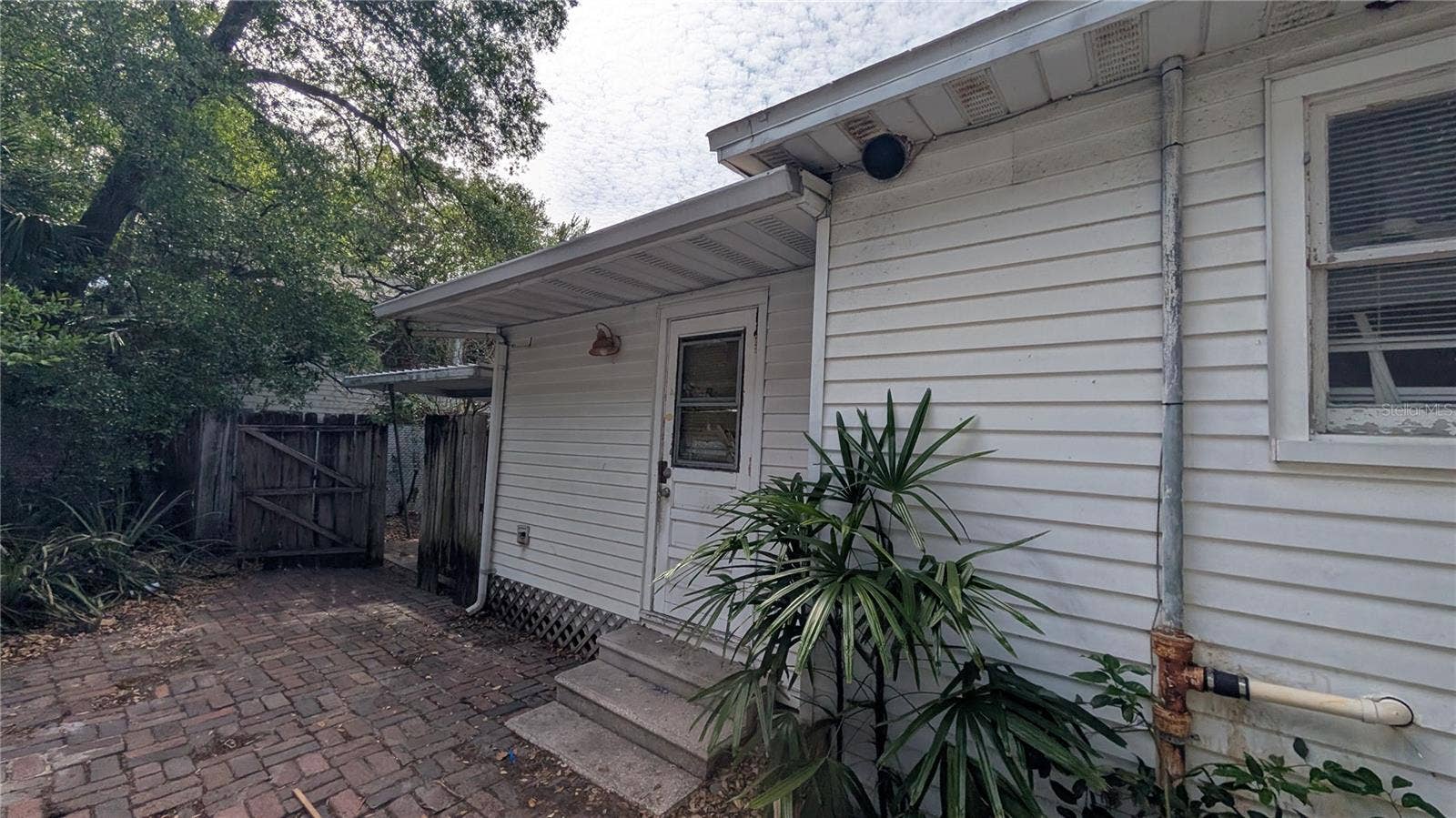 114 S BUNGALOW PARK AVENUE, Tampa, FL 33609 114 S BUNGALOW PARK AVENUE, Tampa, FL 33609