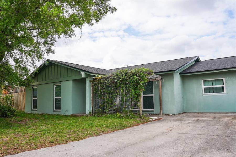 Property photo for 12422 CARDIFF DRIVE, Tampa, FL