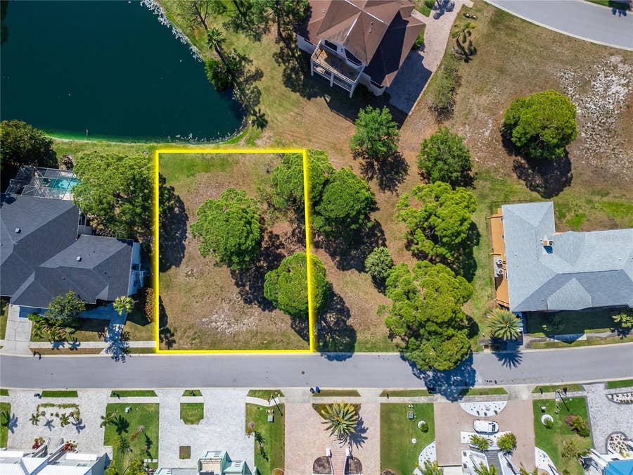 Property photo for HARBOUR WATCH CIRCLE, Tarpon Springs, FL