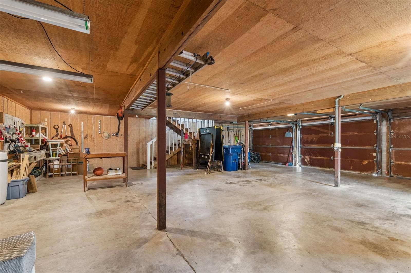 600 N MAYO STREET, Crystal Beach, FL 34681 Garage Space