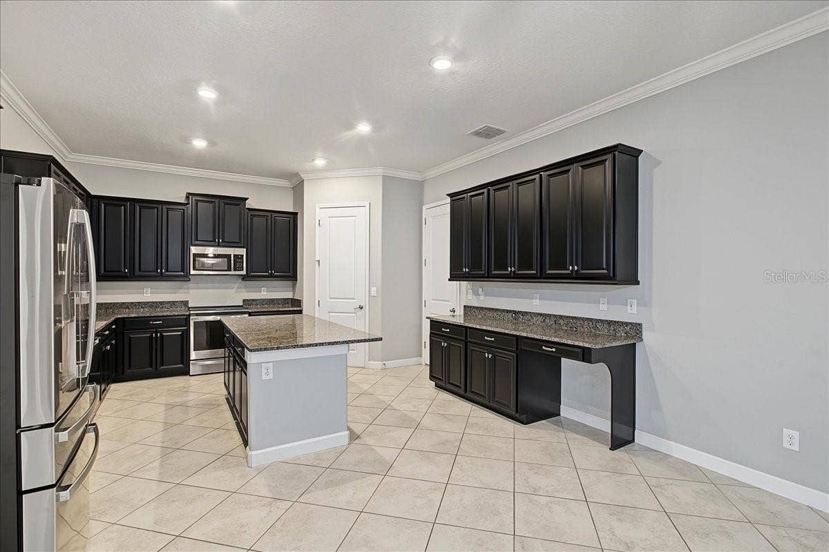 8099 LAGO MIST WAY, Wesley Chapel, FL 33545 8099 LAGO MIST WAY, Wesley Chapel, FL 33545