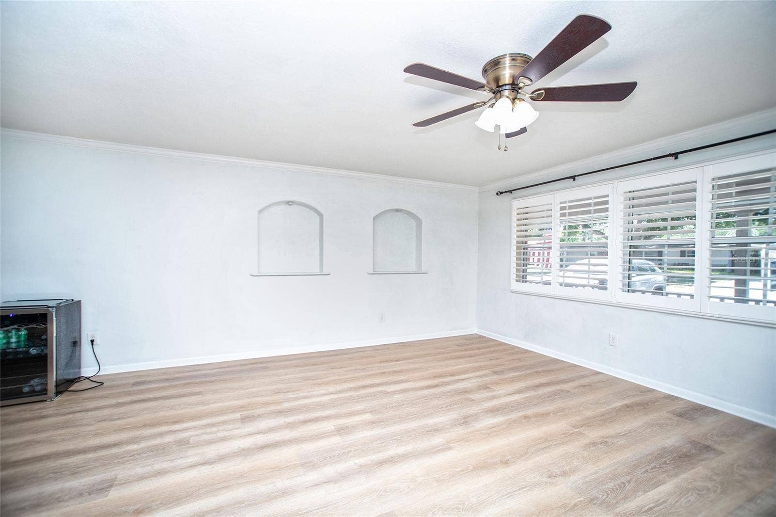 989 8TH AVENUE NE, Largo, FL 33770