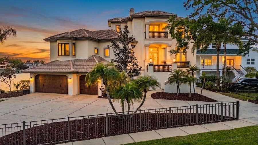 Property photo for 62 CENTRAL COURT, Tarpon Springs, FL