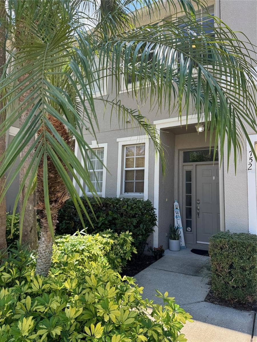 Property photo for 752 VALLANCE WAY NE, St Petersburg, FL