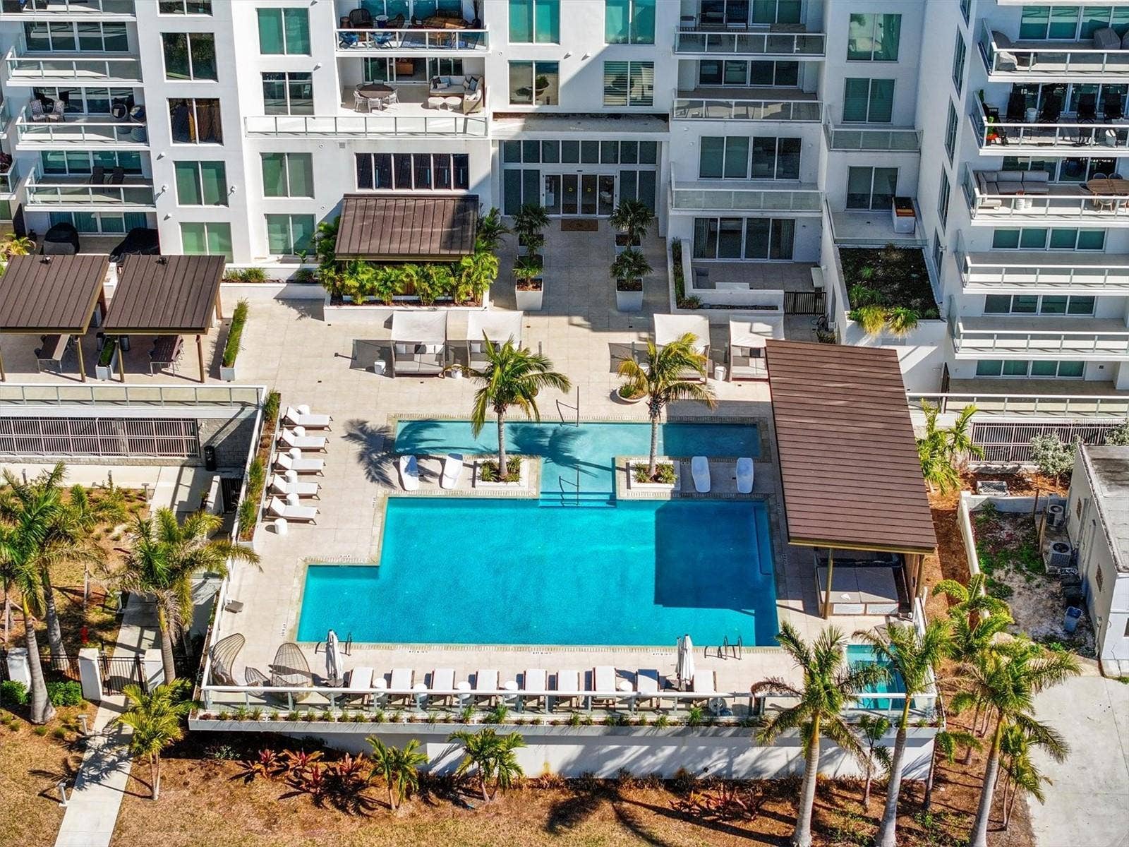 1028 SUNSET POINT ROAD, #R9, Clearwater, FL 33755 1028 SUNSET POINT ROAD, #R9, Clearwater, FL 33755