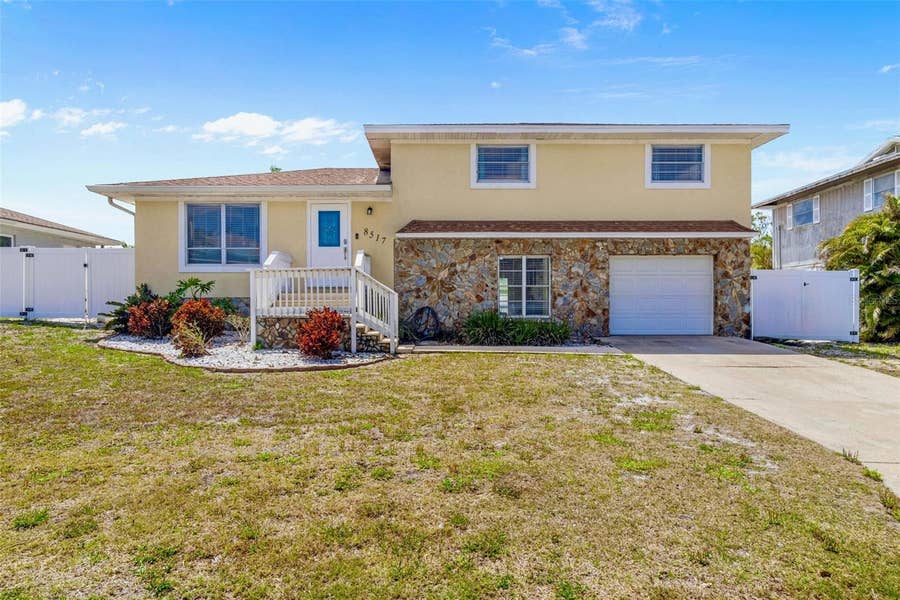 Property photo for 8517 43RD AVENUE W, Bradenton, FL