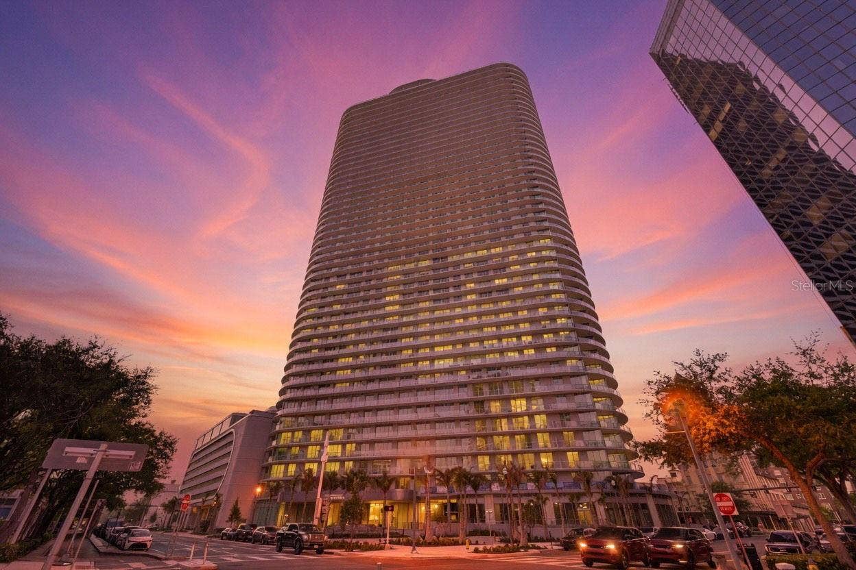 400 CENTRAL AVENUE, #3401, St Petersburg, FL 33701 400 CENTRAL AVENUE, #3401, St Petersburg, FL 33701