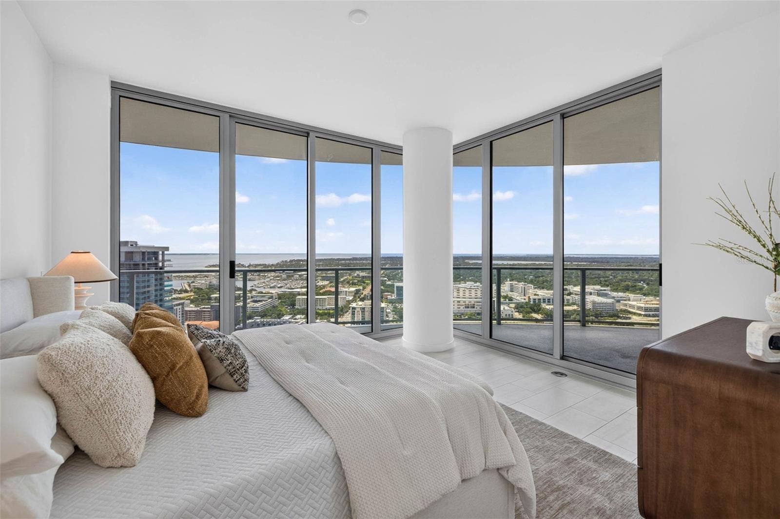400 CENTRAL AVENUE, #3401, St Petersburg, FL 33701 400 CENTRAL AVENUE, #3401, St Petersburg, FL 33701