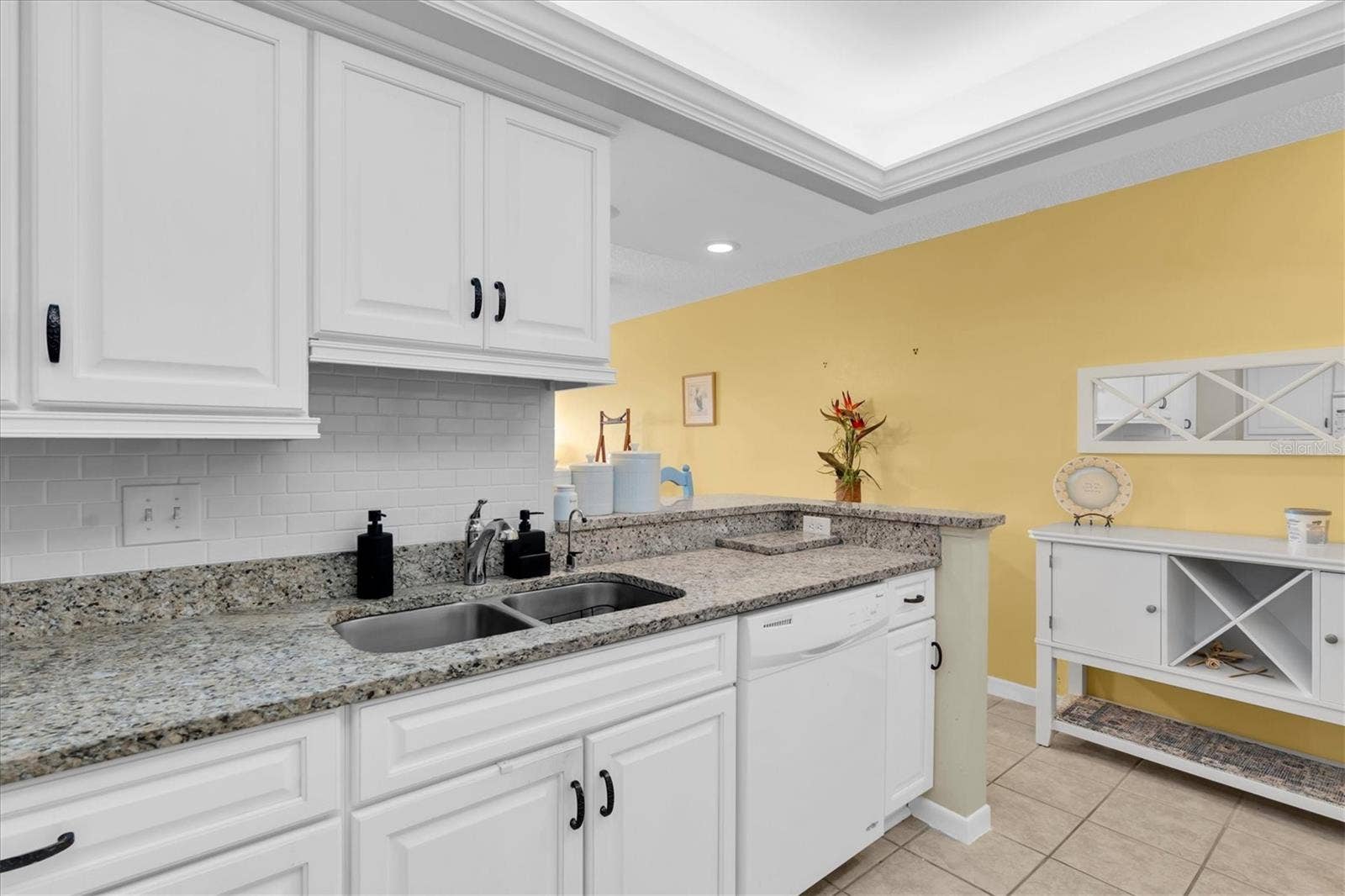 285 107TH AVENUE, #701, Treasure Island, FL 33706 285 107TH AVENUE, #701, Treasure Island, FL 33706