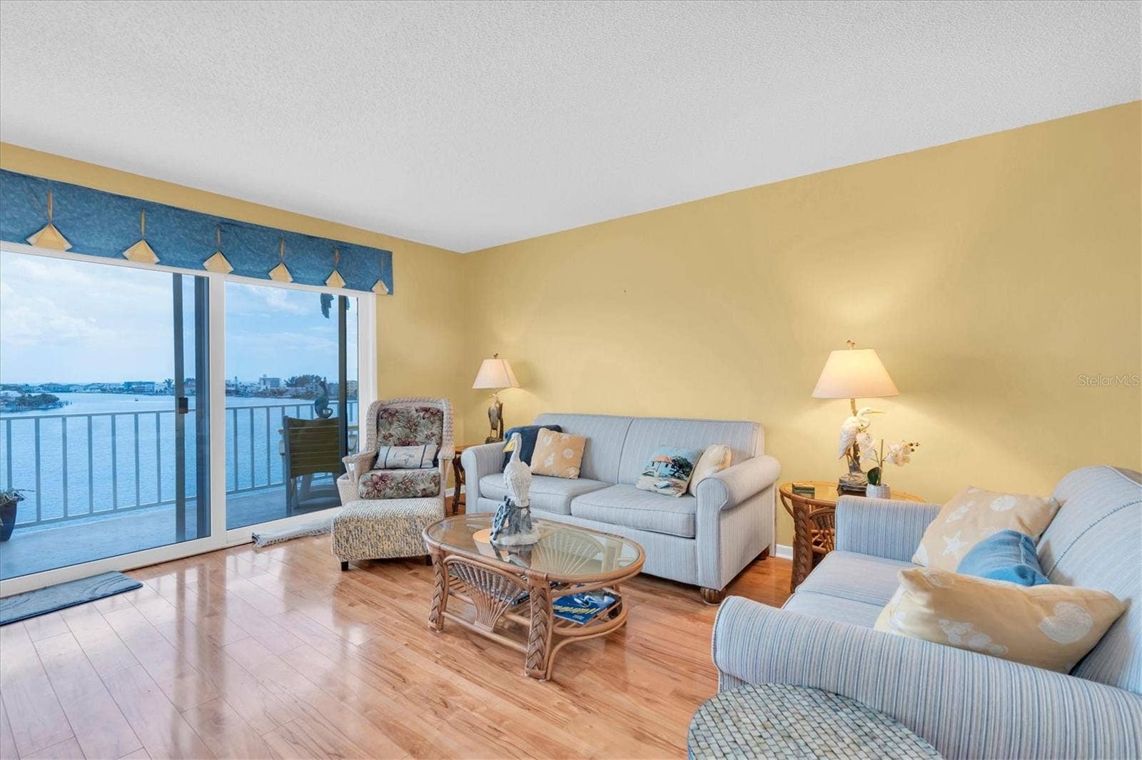285 107TH AVENUE, #701, Treasure Island, FL 33706 285 107TH AVENUE, #701, Treasure Island, FL 33706