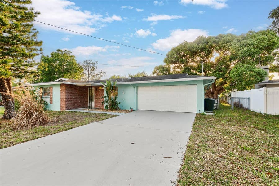 Property photo for 1248 LAZY LAKE ROAD W, Dunedin, FL