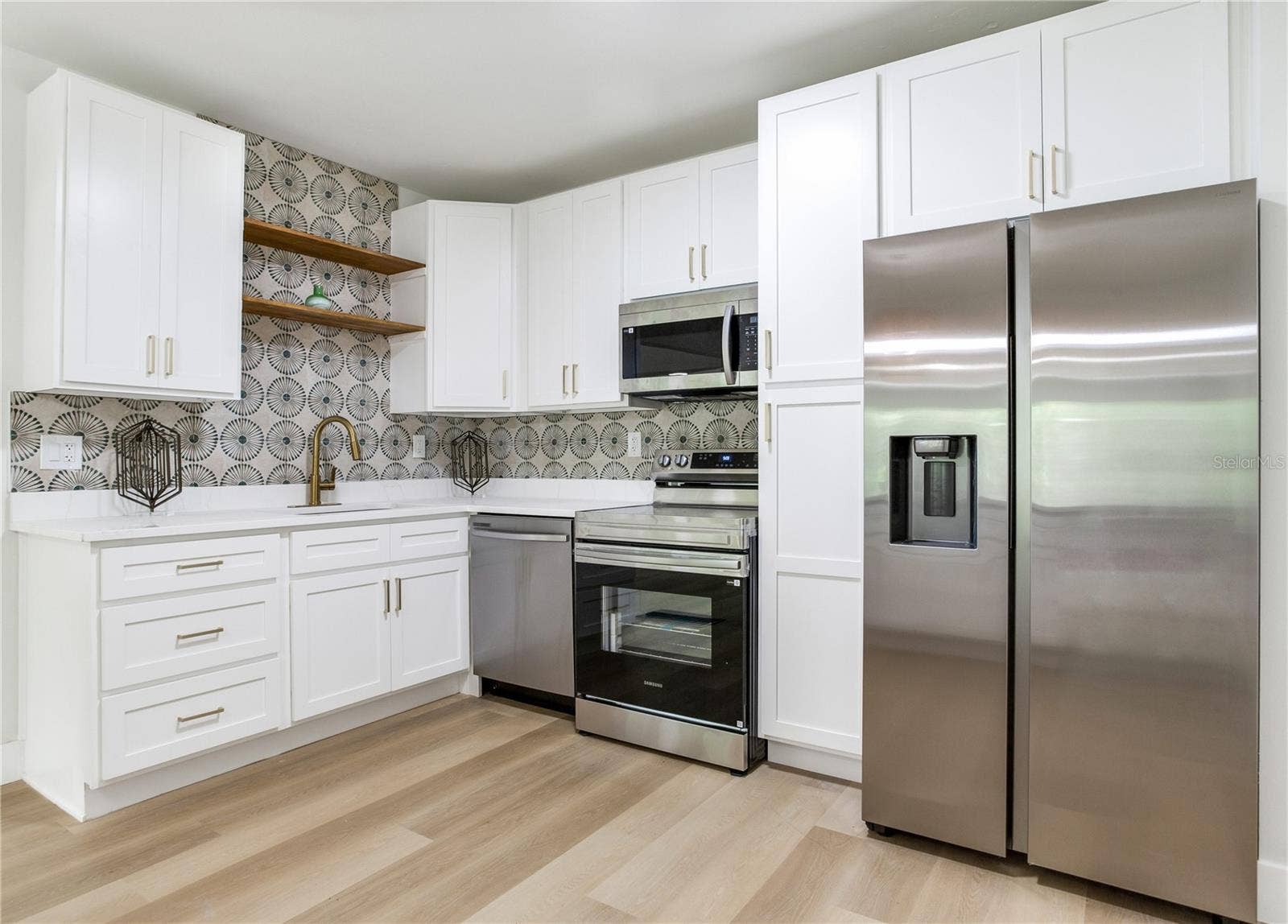 2753 VALENCIA DRIVE, Sarasota, FL 34239 2753 VALENCIA DRIVE, Sarasota, FL 34239