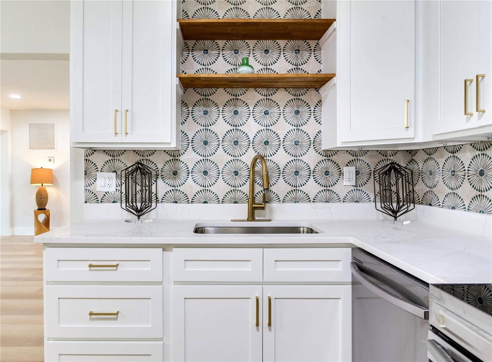 2753 VALENCIA DRIVE, Sarasota, FL 34239 2753 VALENCIA DRIVE, Sarasota, FL 34239