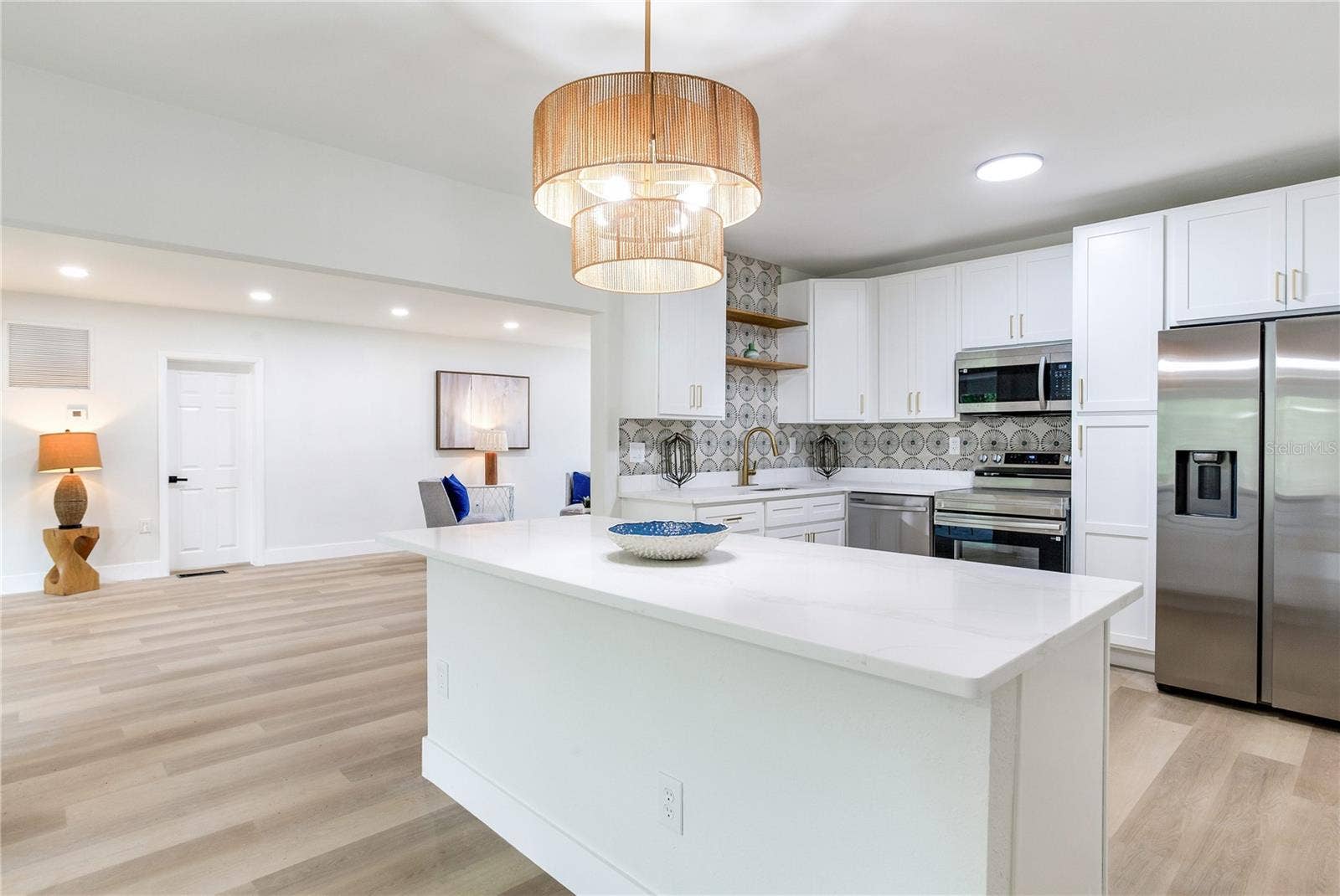 2753 VALENCIA DRIVE, Sarasota, FL 34239 2753 VALENCIA DRIVE, Sarasota, FL 34239