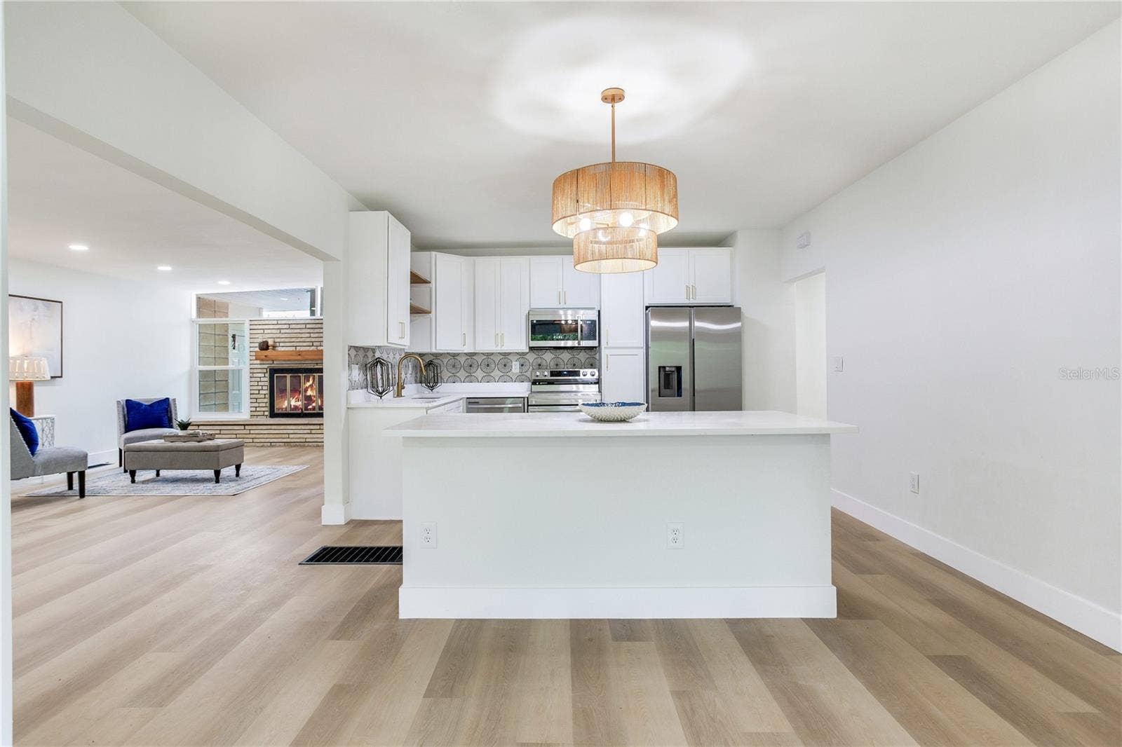 2753 VALENCIA DRIVE, Sarasota, FL 34239 2753 VALENCIA DRIVE, Sarasota, FL 34239