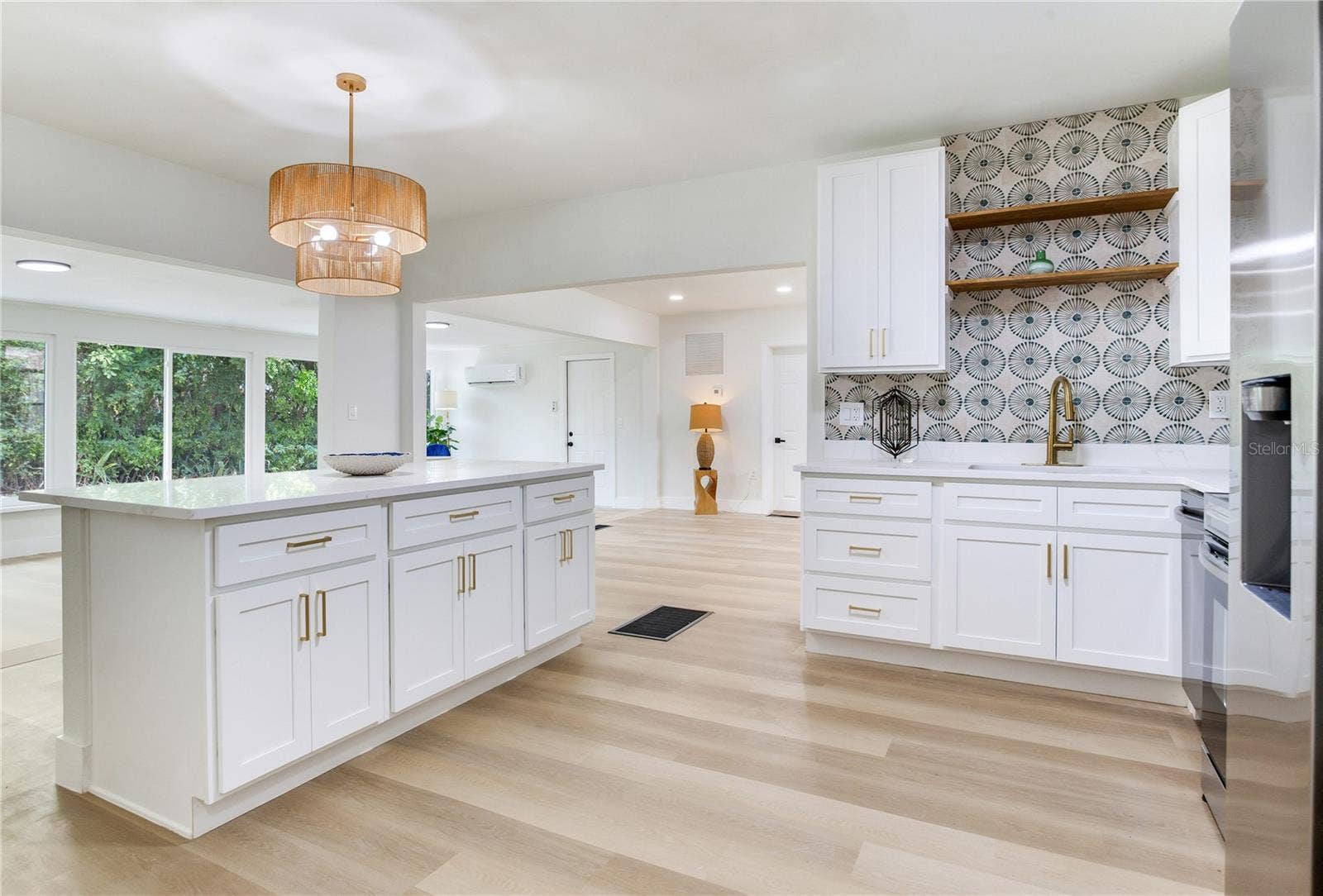 2753 VALENCIA DRIVE, Sarasota, FL 34239 2753 VALENCIA DRIVE, Sarasota, FL 34239
